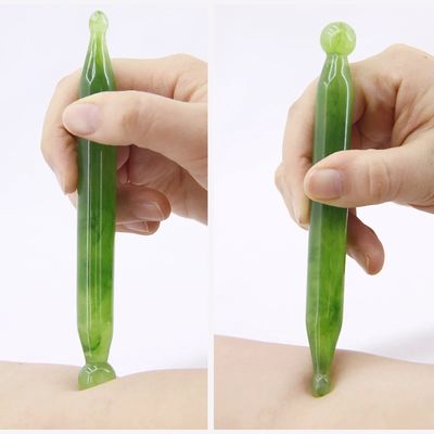 Herramientas profesionales de guasha de jade verde para masajes corporales versátiles